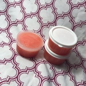 Tropical punch lip scrub!
